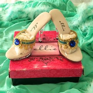 NWT Ellie 5" Mule Princess Heels